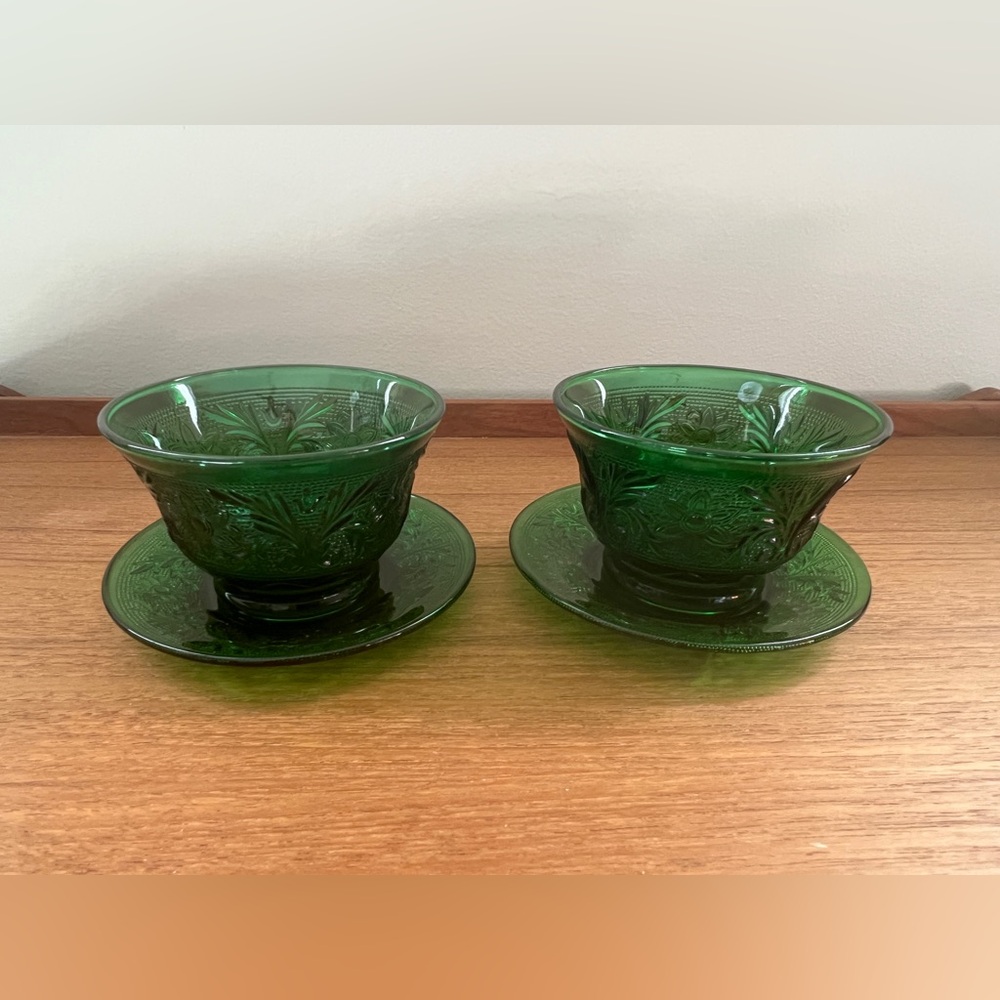 Set of 2 Anchor Hocking custard Cup and Saucer.  Forest Green depression glass.